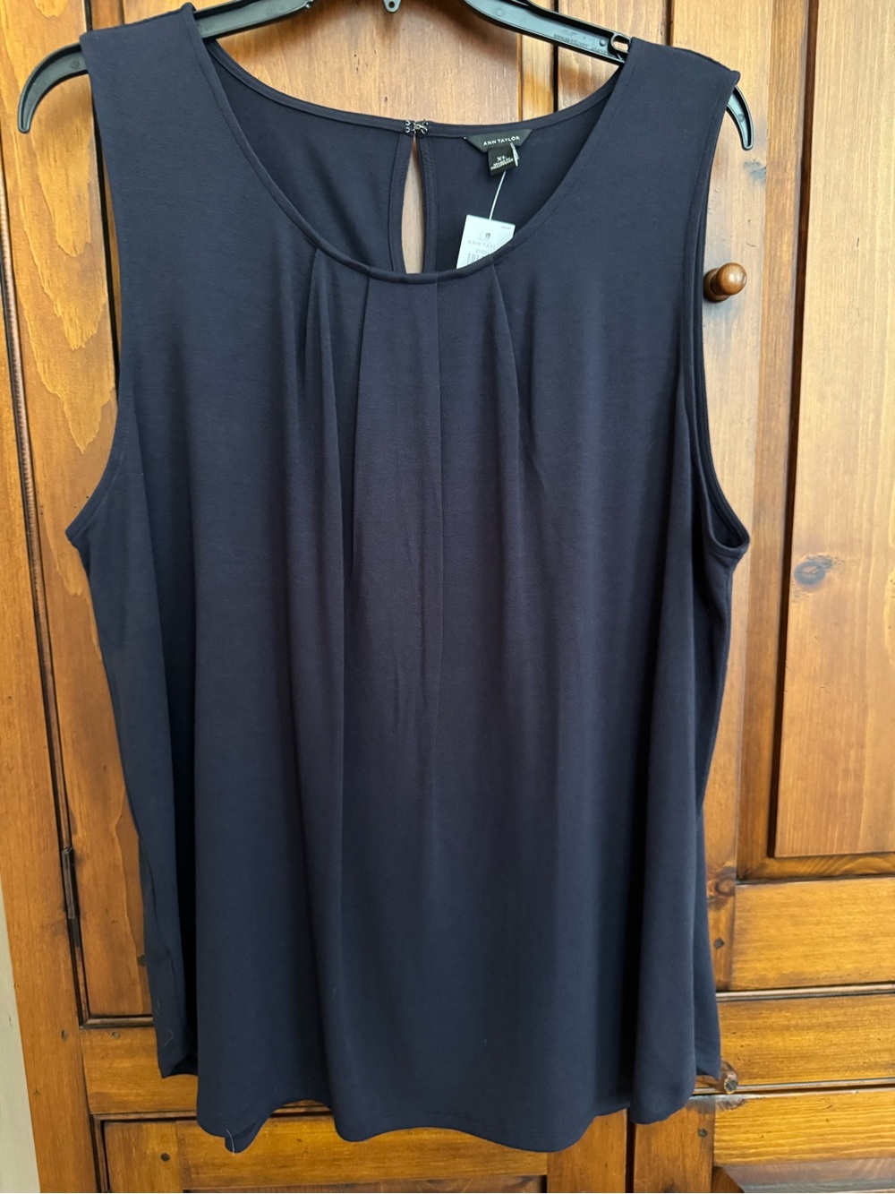 Ann Taylor Size XL Navy Sleeveless Pleated Front Lightweight Knit Tunic NWT